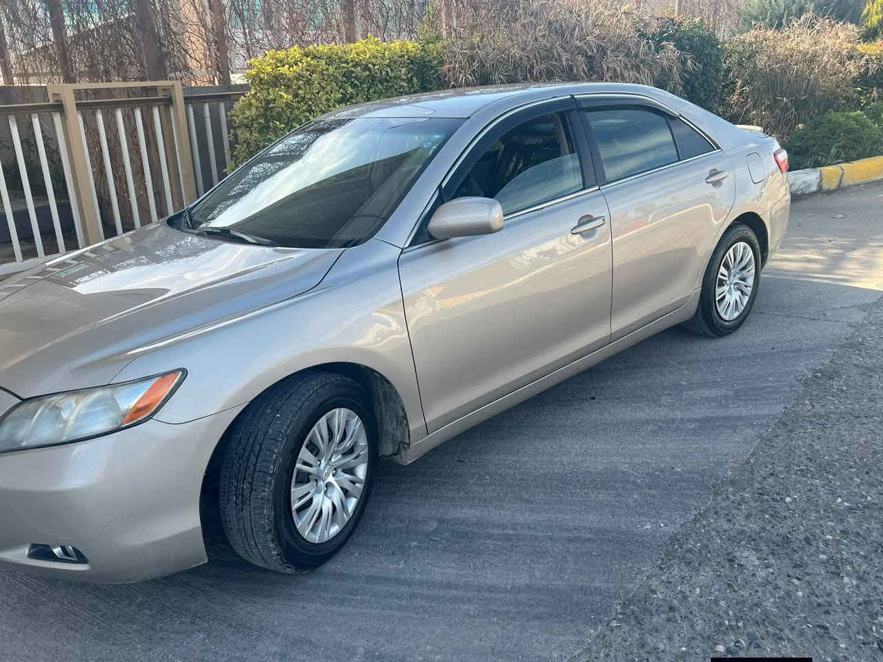 ل يدور جديد 2009 امريكي باسمي.  محرك 2400
ماشي 190 الف. حقيقي. ليبل واحد. قطعتين صبغ. 

شرط السياره. بيها سونار.  ومكفوله من الضرر🌹

السعر 110 ورقه. ل يدور ناشف وجاهز وجديد يتصل ***********.  مكان بغداد.  شرط صفاح موس
