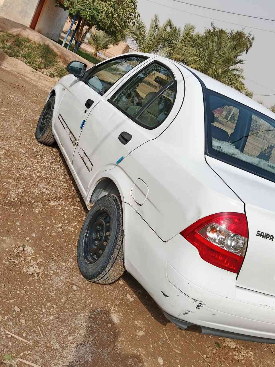 سلام عليكم تايبه 2012ماشيه 100الف حقيقي كير مكينه خير من الله رقم بغداد بيه طخه  بابين عكس السايق خفيفه السعر 42مجال كلش قليل ***********مامصلحه واضحات في الصوره بسيط جدا  مكانه واسط العزيزيه
