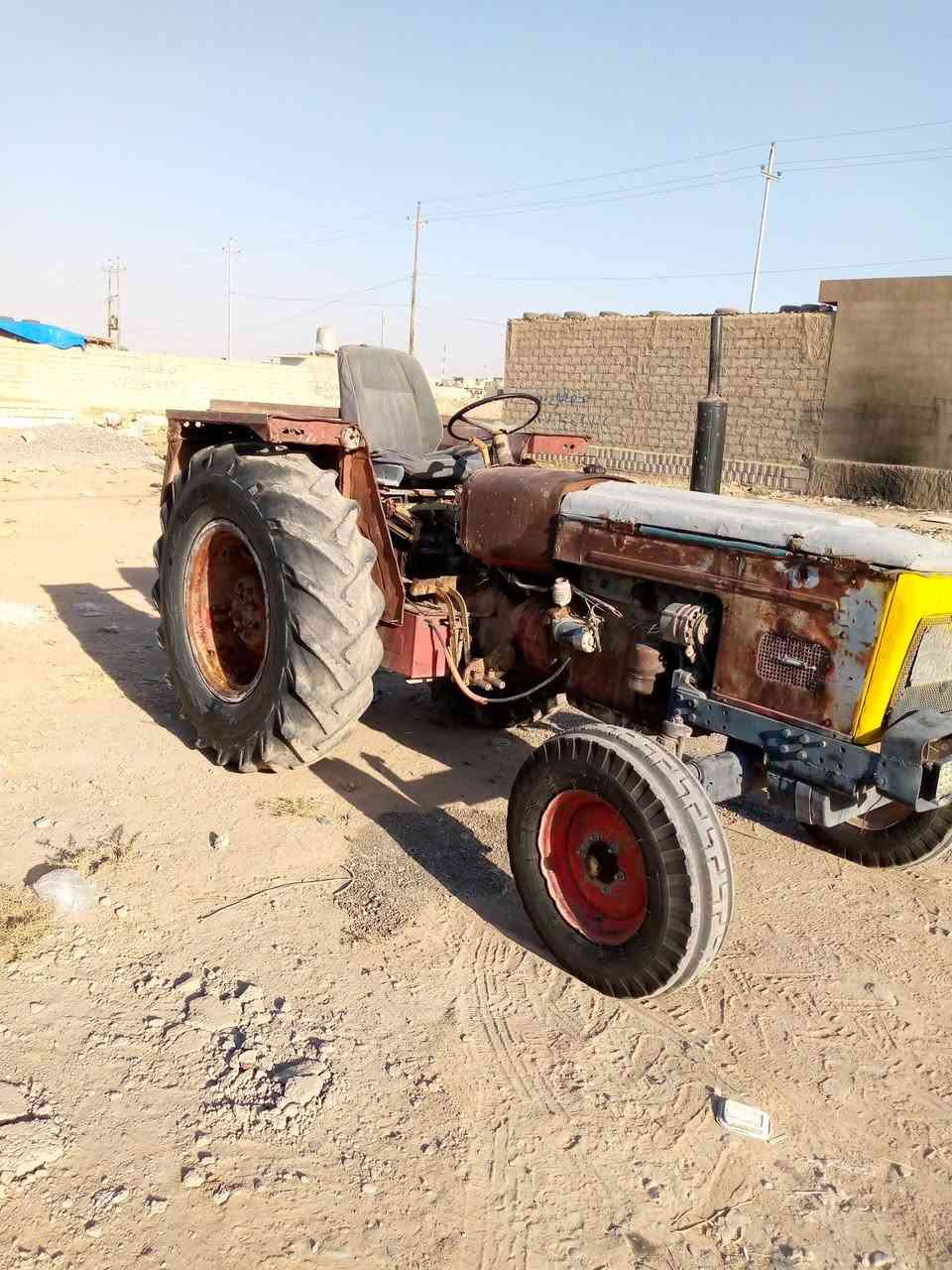 مكينه عنتر 89وراهه مقطوره كامله ماطور وصونده 25متر المكان كركوك ***********
