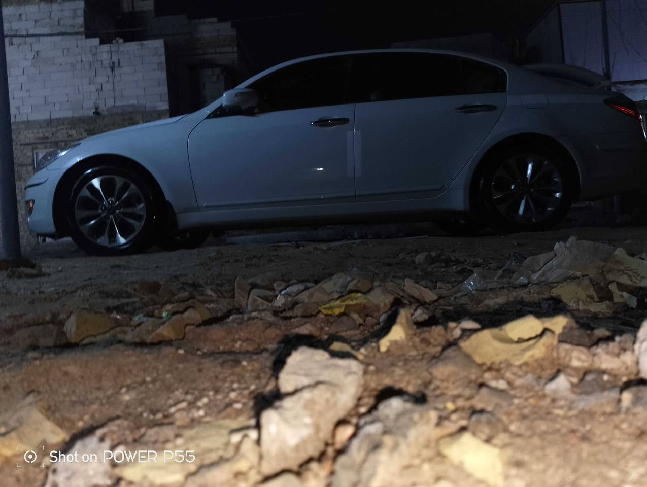 السلام عليكم سياره جننتس 2010 سياره ماكينه وجيرو حداديه كامله سياره نظيفه كلش غرفهي غرفه السياره كامله من كلهن سنويه 27 بغداد الماني وثاني نجف بيع مراوس حسب القناعه دفتر و150 وبيها مجال قليل *********** بي واتساب
