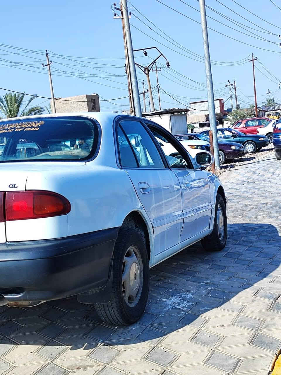 سلام عليكم سيارة للبيع سوناتا تو موديل 1995مكفوله من كلشي صدر محرك كير سنويه بسمي الى 2031هزه جديده رقم بغداد دولي 
سعر 47وبيها مجال قليل 
رقم الهاتف ***********
مكان سياره ديالى الكاطون
ملاحضه فقط غاز تبريد نقص
