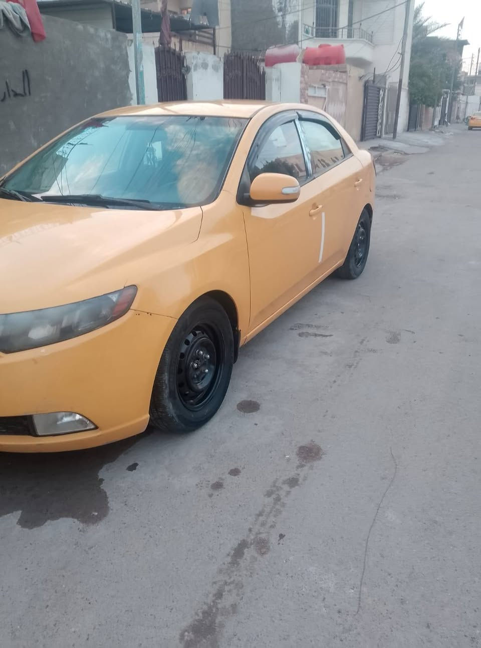 يالله  السلام عليكم اللبيع كيه فورتي مديل ٢٠١٠ رقم بغداد بسمي مكينه ٢٠٠  دوش مكينه كير خير من الله  سياره جاهزه  تخم تاير جديده شاشه جديد   مكاني بغداد حي الجهاد السعر ٧٢ بيه مجال  الشراي  سياره  بيه جاملغ خلفي خفيفة  وحادث جاملغ الماملي  سياره  ما  بيه لا الغد ولا شاصي  مكفول الرقم  ***********
