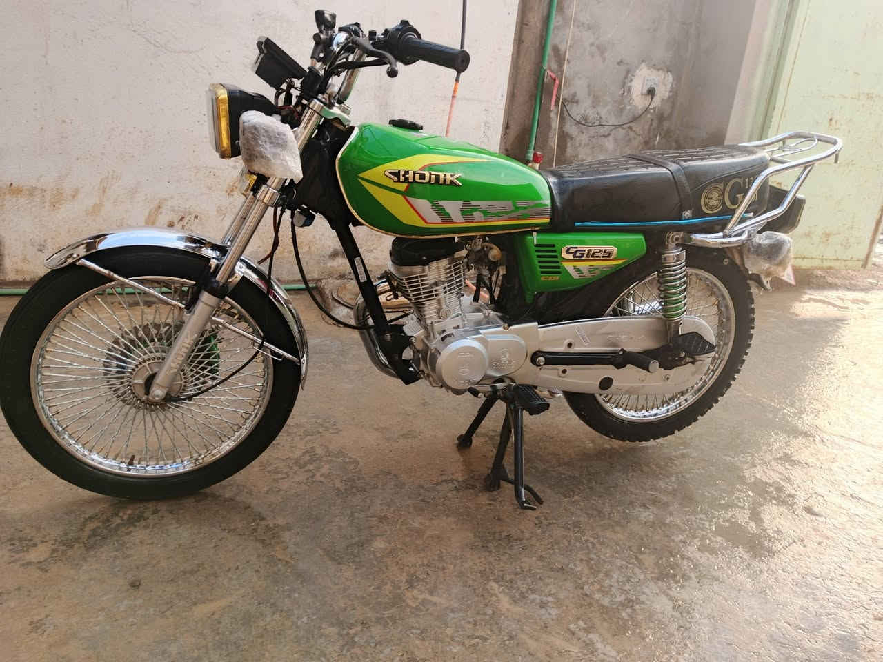 سلام عليكم دراجه تايكر موديل 2025شلعه ومعدل خير من الله محرك سبحانه ما ممدود عليهه ما ناقصها شي سعر 675وبيهه مجال قليل حك جيه رقم ***********رجاعا لما يشتري لا يتعبني.
