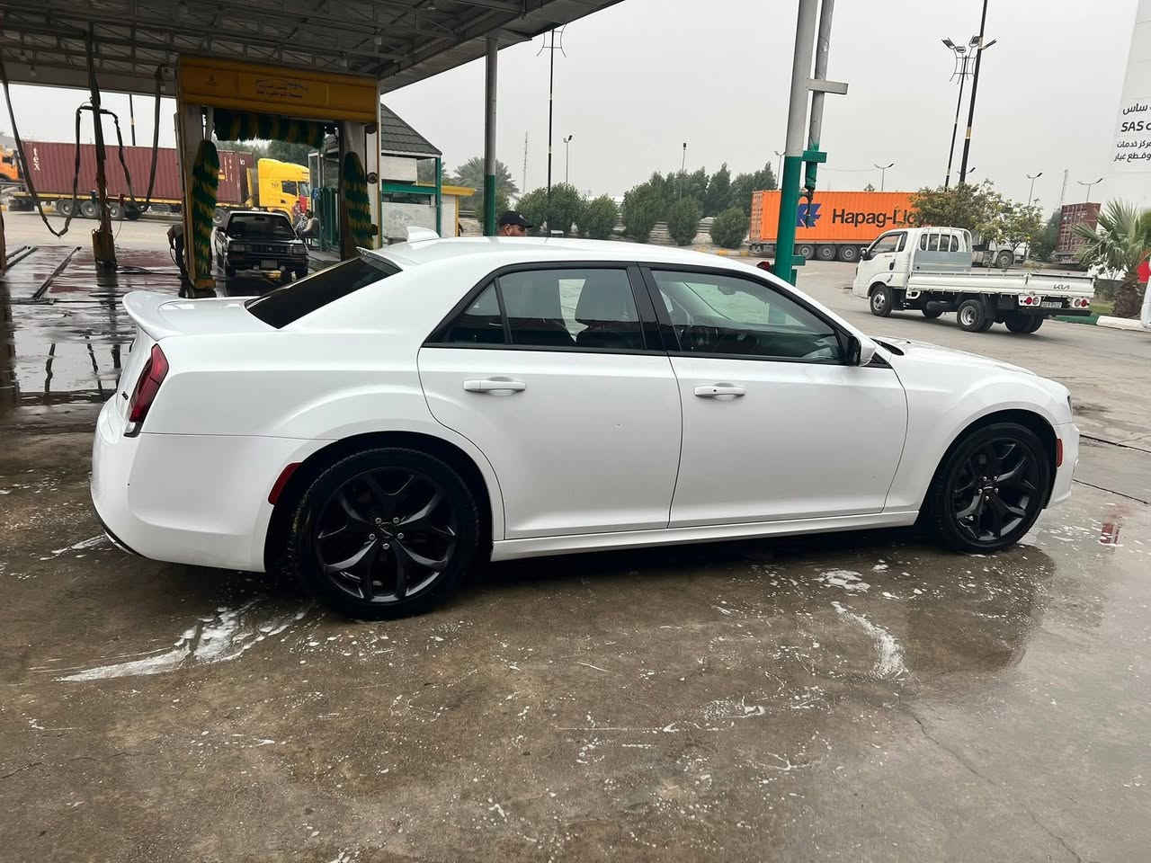 سلام عليكم 
للبيع كرايسلر تورنكL موديل 21
مواصفاتها  كلش حلوه عده الفتحه 
حساسات امامي خلفي +جانبي +اشاير بالمري + اشاير ترحيب كشنات جلد تدفئه تبريد بلادي ماشيه 64مايل
 رقم بغداد بسمي شخصيآ
سياره على وضع الشركه كلش جديده 
 تخم تاير جديد منضومه لايت زنون جديده شادلها  
السياره حادثها قطعتين صبغ فقط بدون دواخل صور الحادث بالمنشور 
المكان بغداد التاجي 
***********
