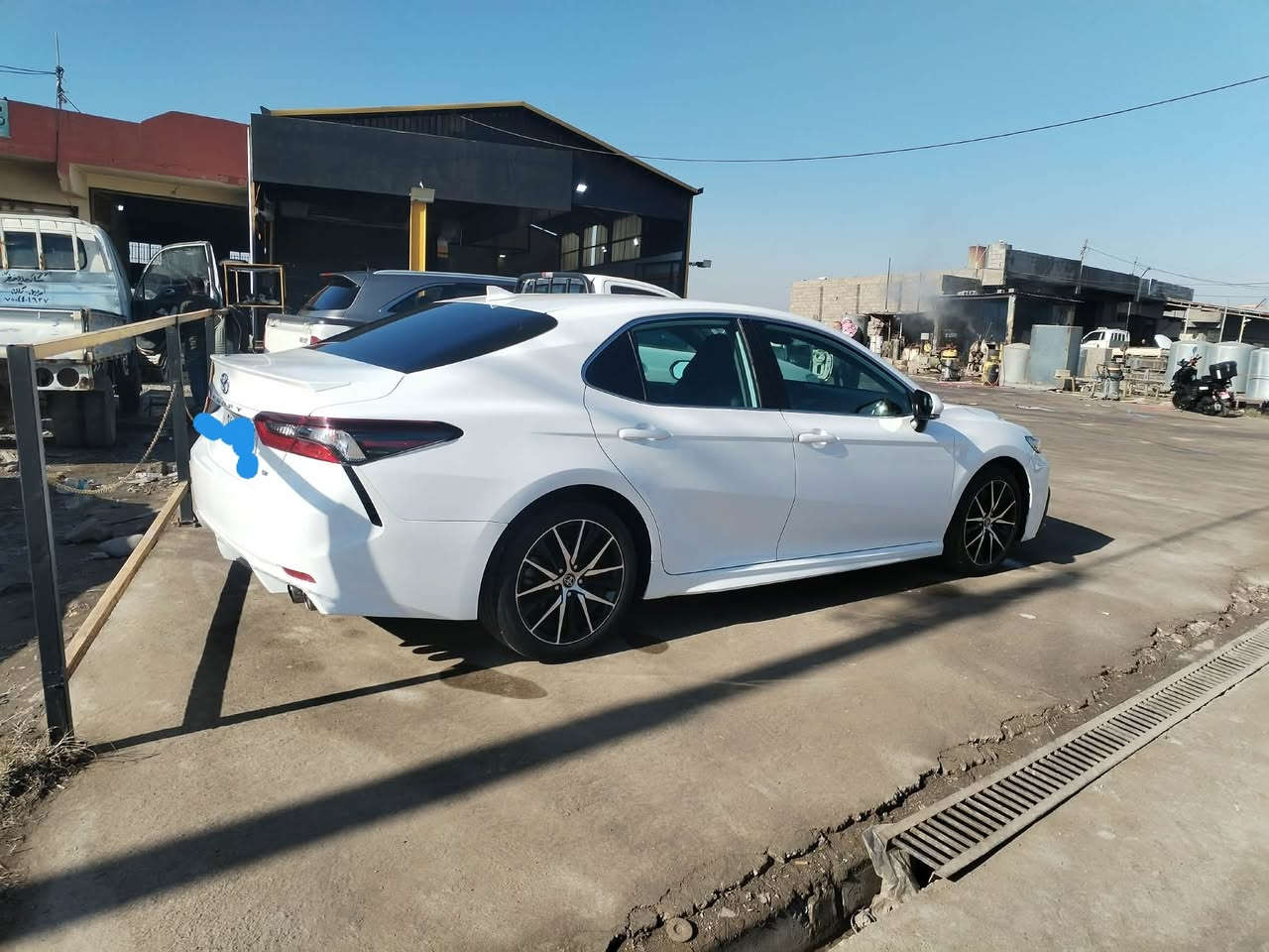 للبيع سيارة كامري امريكي كلين موديل ٢٣  بدون صبغ بدون تعديل   ***********
