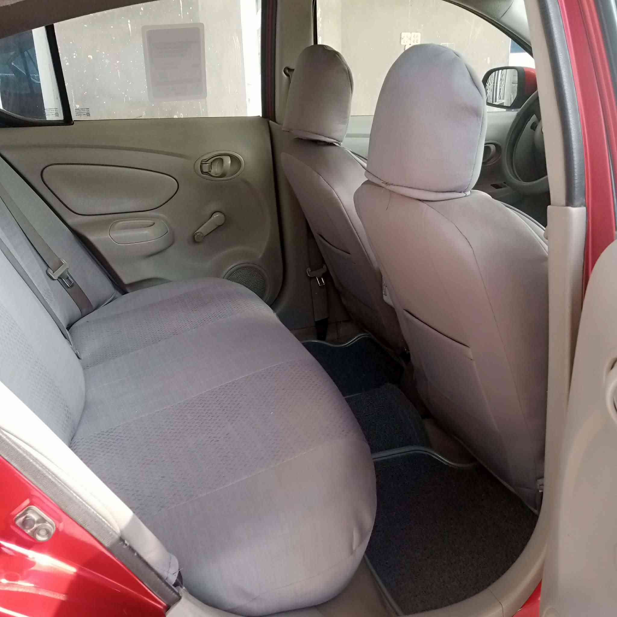 نيسان صني 
موديل ١٢
مبدل دعاميه وبنيد 
رقم بغداد
مكان حله ناحية النيل 
***********
***********
