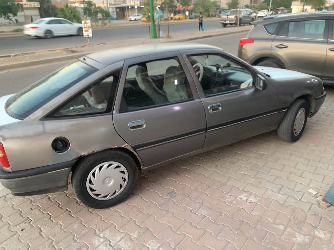 سلام عليكم للبيع اوبل فكتره موديل 91 سنويه لل 2030 جديد رقم دولي شرط تحويل بي بطاقه كوبون بدون ضربه بس هلالات بادي بي خياس قليل محرك 16قايش عريض دواخل جديد دوشمه جديد  عن تفاصيل زايد خابر او دلل *********** سعر 30 بي مجال قليل للطيبين مكان سياره كركوك حي عسكري Singapore
