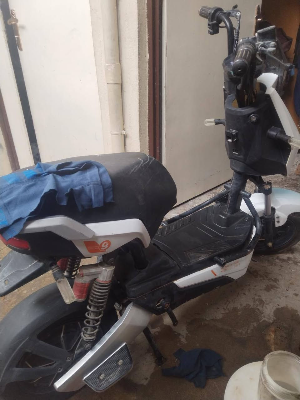 ماطور شحن للبيع كلو شغال بطاريات جدد سعر 260استفسار ***********وتساب فقط
