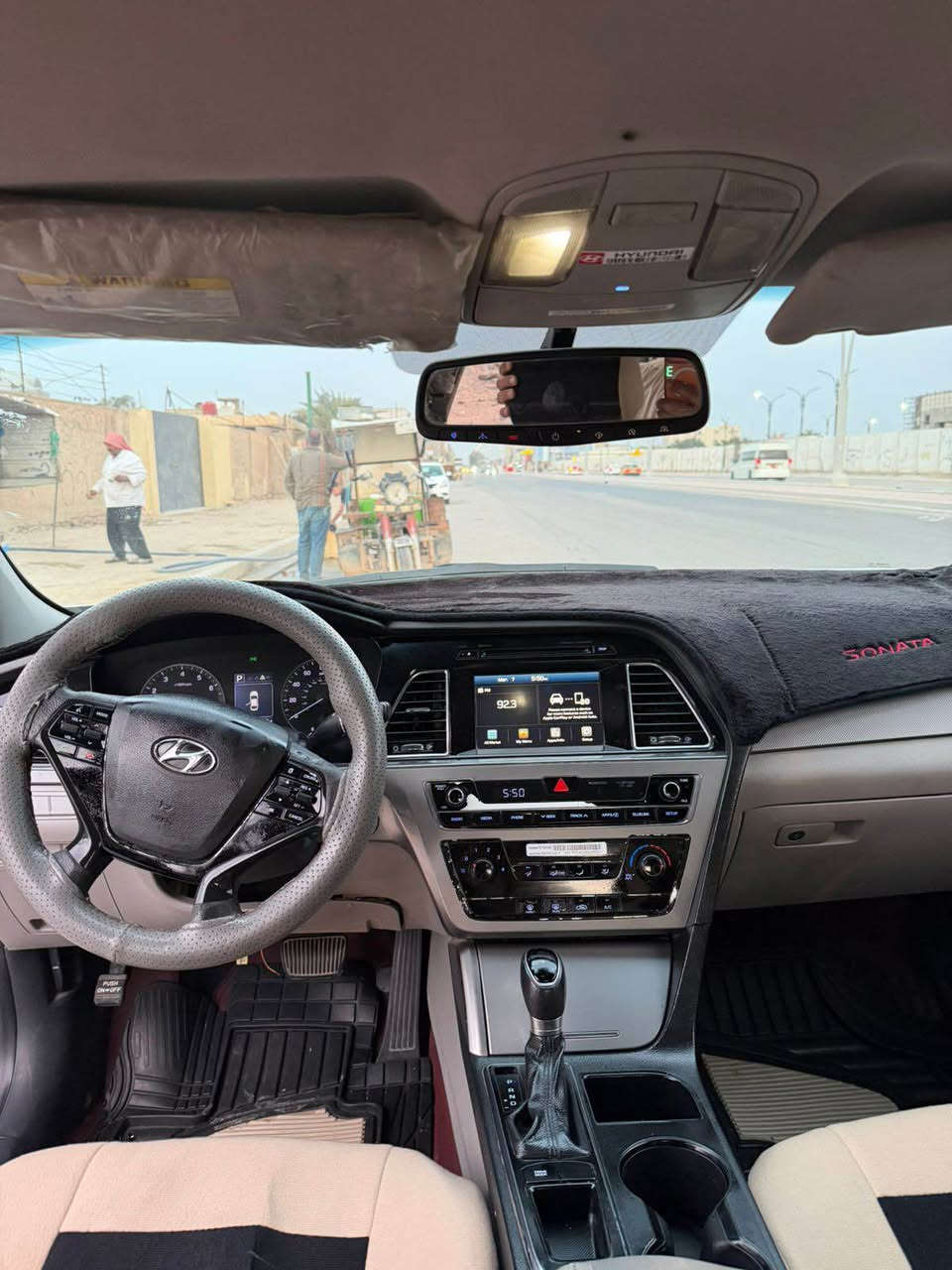 سلام وعليكم البيع فقط سوناته مديل 17 اصل رقم شمالي بسم صديقي تحويل مباشر وارد امريكي حادثها فقط جاملق وبنيد فقط بدون دواخل باقيها كفاله مكينه او كير كفاله شرط الفحص حجم مكينه 2400 اصل خط واحده تاير جديد حداده توها منفوضه لايت زنون دواخله شرط شركه سياره حلاه من صوره بهواي تجي وشوف مكاني بصره سعر 114 بيها مجال بصيط والي يشوف سعر هواي يدعينه بل الرزق تتصال علا رقم تالي *********** البصرة, العراق
