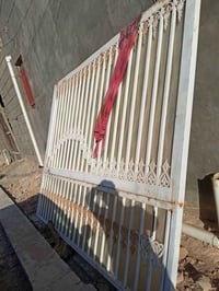 باب شارع • درجة أولى • حديد ثقيل