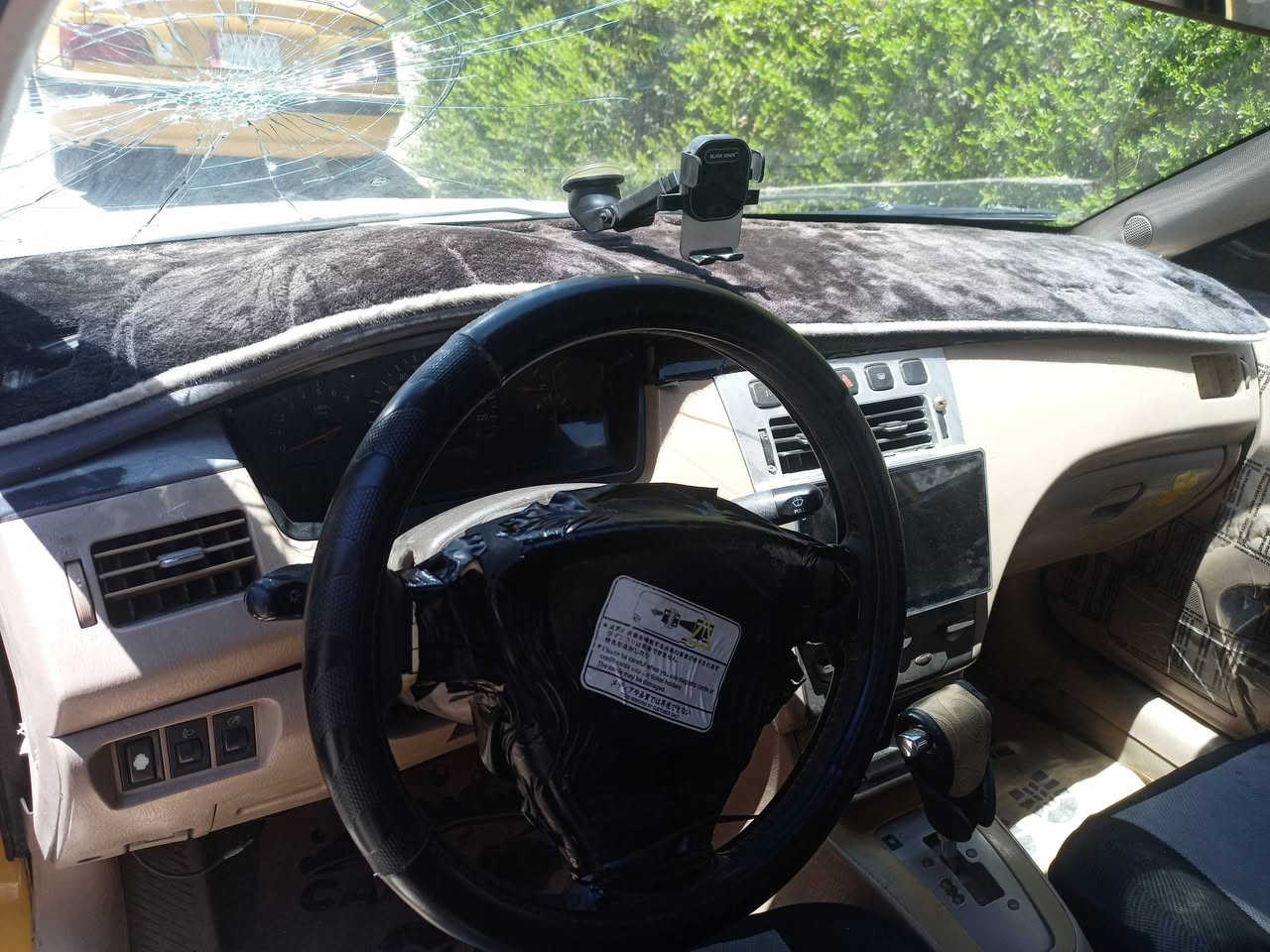🚗 للبيع شيري A5 موديل 2011 🚗
✅ السيارة جاهزة من كلشي وما تحتاج أي صرف.
✅ كير ومكينة كامري أبو الجف.
✅ السعر: 15 ورقة.

⚠️ بدون راعي، فقط المسمسكات مستنسخة، وأتعهد بيها قانونياً وعشائرياً.

📞 للاستفسار: ***********

الجاد يتواصل، والسموحة من غير الجاد.
