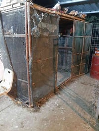 قفص حديد • ٢م ارتفاع • مكان العبايجي