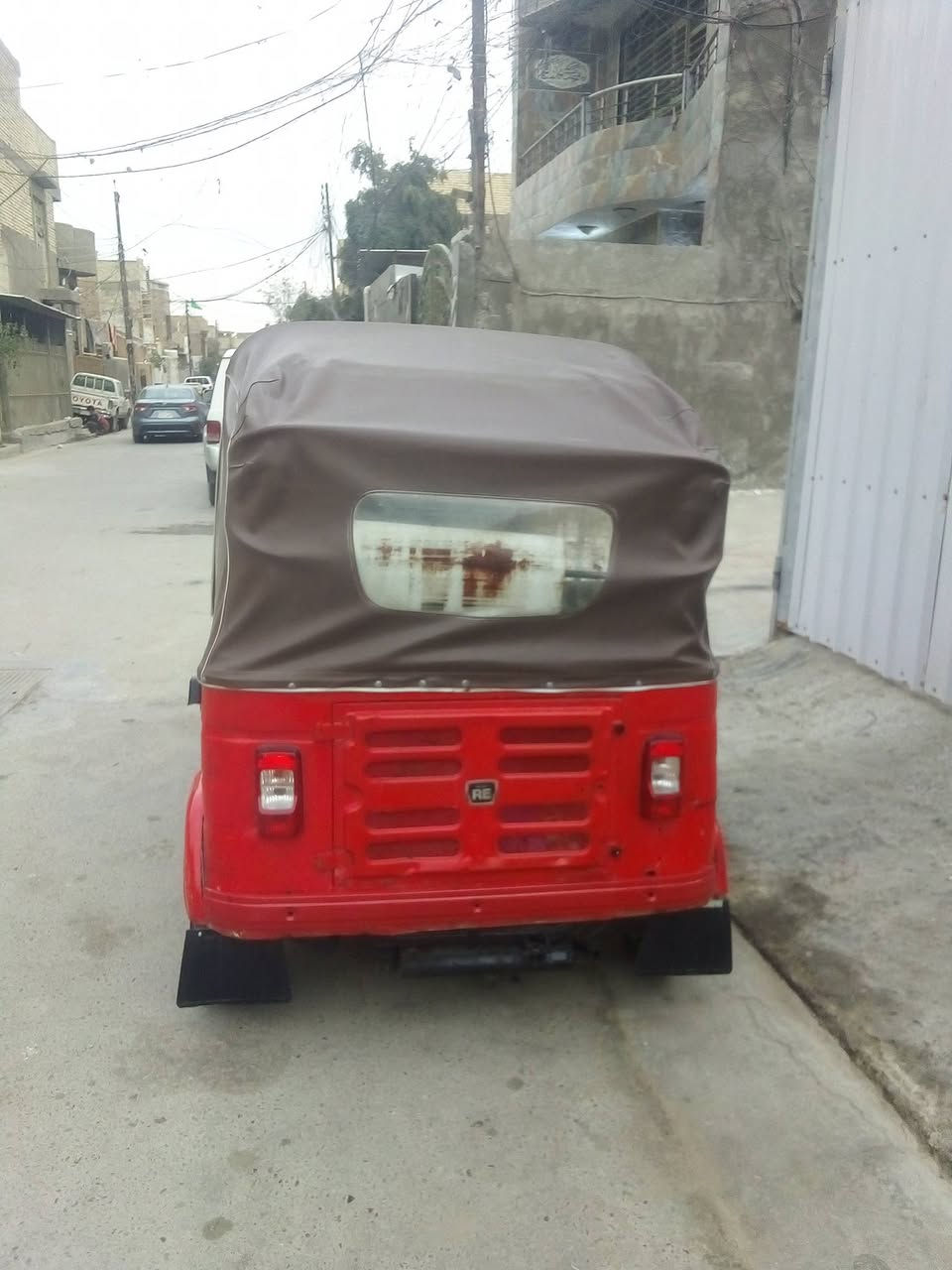 السلام عليكم تكتك للبيع موديل 2018 شهر 4 أوراق المصطفى كاملات كشر نضيفه مكينه مال عشرين ناعمه العنوان كفائات العبيدي  السعر 3500 بلاش ***********
