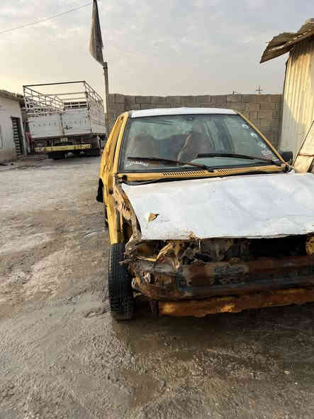 السلام عليكم سايبه للبيع مديل 2015 رقم بصره راعيه موجود مصفره هيئة وغرامات ابيع كوم حديد بس اصوليات السعر 13 وبيهة مجال  
***********
