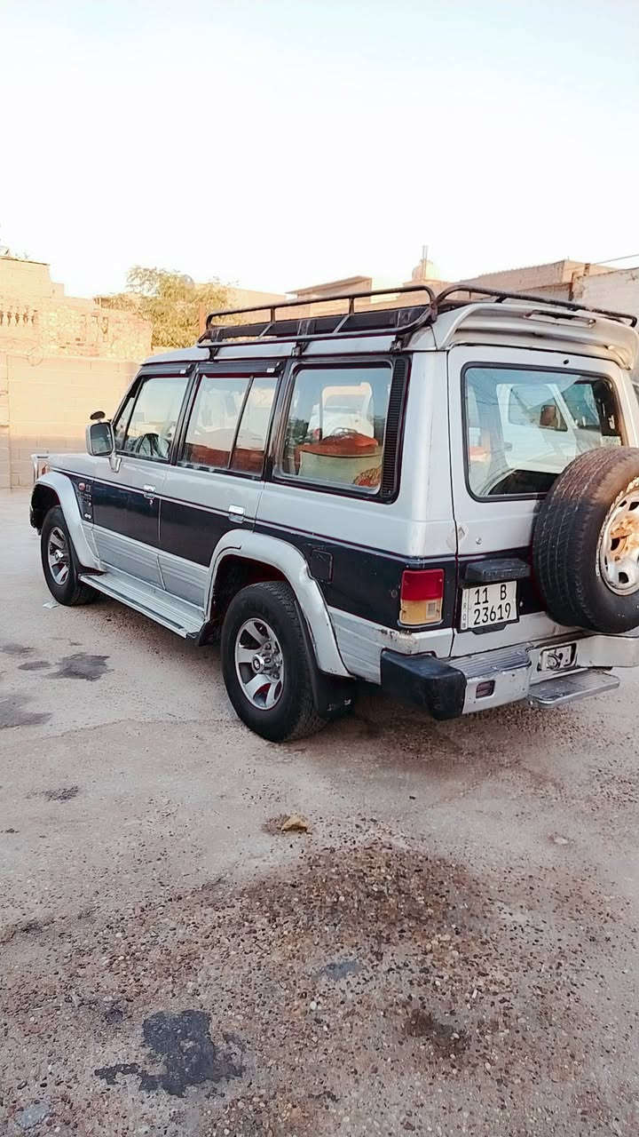 كالوبر 93 مكينه ففتي 2500 بيهه لا ستيك ولف ونبخر الصبح السياره جاهزه من كلشي تايرات كهربائيات دوشمه سدر مدينه الصدر السعر 53 وبيهه مجال ***********
