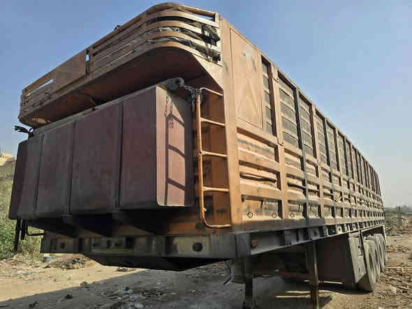 السلام عليكم بدي للبيع طول ١٢.٦٠
اربع محاور صيني ١٤ 
بدي جاهز اربط واطلع 
***********
***********
