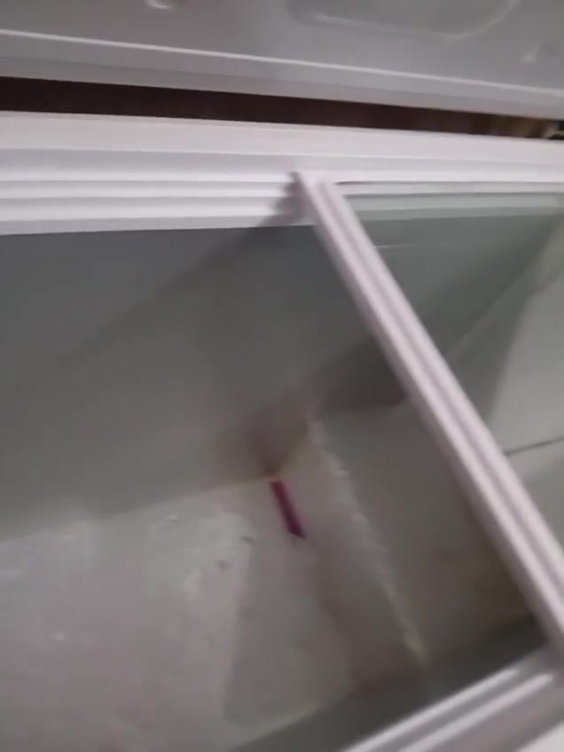 غراض منزليه للبيع
الثلاجه مابيها ضرر تجمد وتبرد ب100 قفل
المجمده بيها ضرر بسيط بالماطور ب50 قفل
الغساله كلشي مابيها تغسل وتنشف بس الكشر مالتها مكسور ب30 
مبرده حديد كبيره ماطورها شوي بطيء ب100 
مكان الحسينيه خلف ماركت دبي 
للاستفسار ع الرقم او وتساب  
‏‪‪***********
