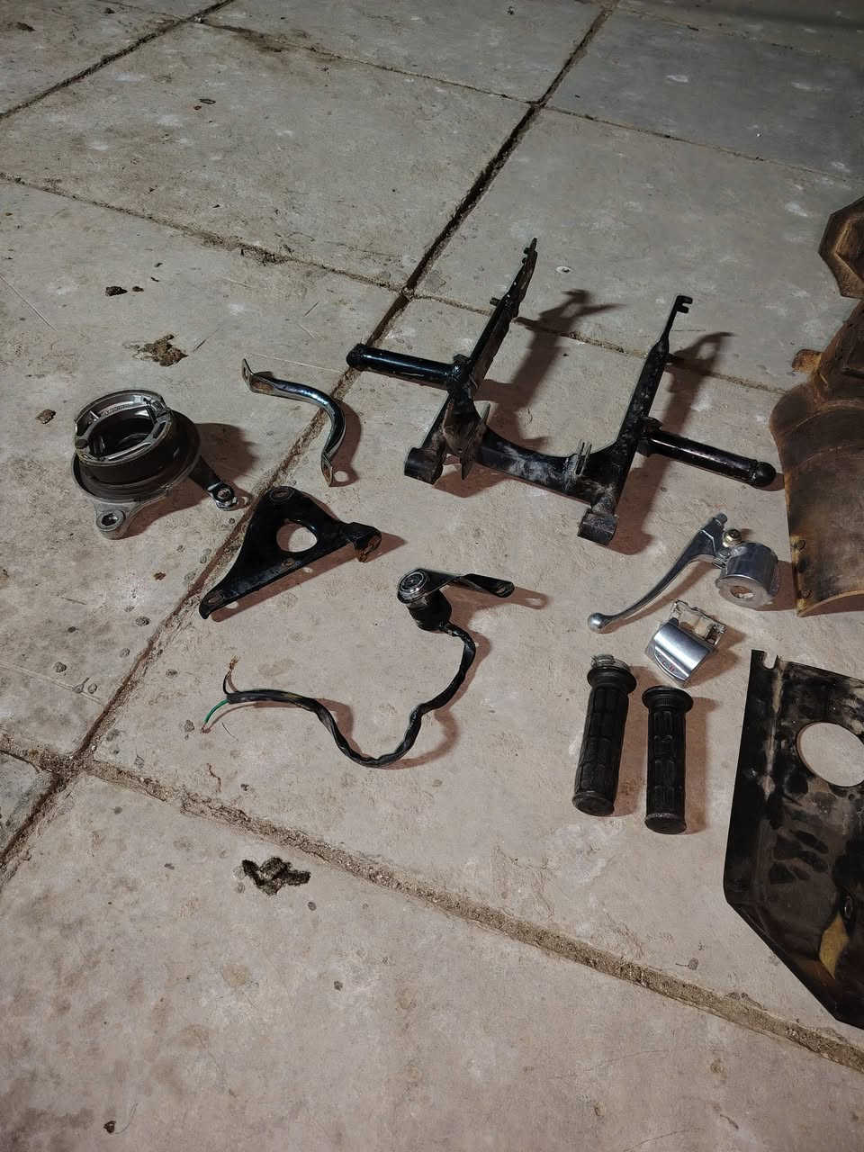 سلام عليكم شباب غراض اربع كير للبيع كلمن وسعره اليريدهن يجي خاص


**إذا كنت صاحب هذا الإعلان وتريد حذفه لأي سبب، رجاءا أرسل رسالة إلى الدعم الفني**