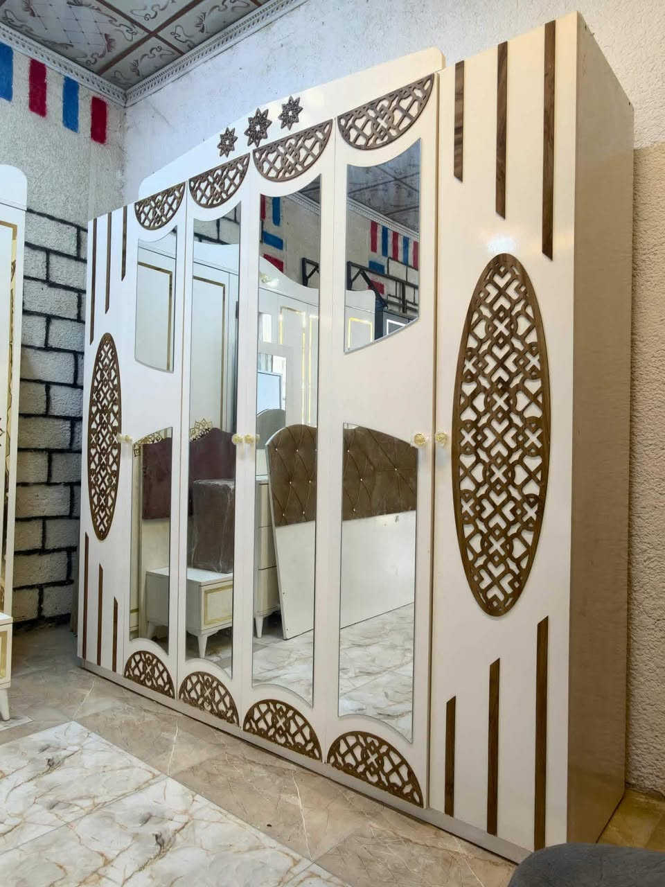 غرفة نوم مستعملة🇹🇷
 نضافة٨٠ ٪💯
عدد القطع / 5
نضام / أبواب 💢 
سعرهة 500🔒
شد ونقل داخل بغداد مجاني🚛
يوجود توصيل محافضات
هدية 🎁 طابورية اضافية


**إذا كنت صاحب هذا الإعلان وتريد حذفه لأي سبب، رجاءا أرسل رسالة إلى الدعم الفني**