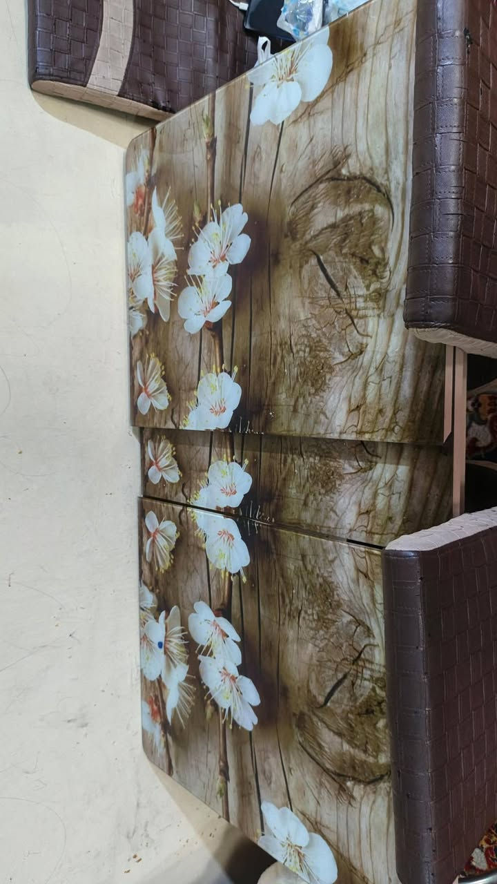 التخم الاخضر نظيف وبسعر 50 قفل والتخم الخشب كذلك نضيف بسعر 25 قفل ميز طعام يتكبر ويتصغر ويا كراسي اربعه 35 هو والكراسي وميز ثاني بدون كراسي هم يتكبر ويتصغر ب15 كلهن قفل 
المكان الحرية الاولى شارع الكازينو


**إذا كنت صاحب هذا الإعلان وتريد حذفه لأي سبب، رجاءا أرسل رسالة إلى الدعم الفني**