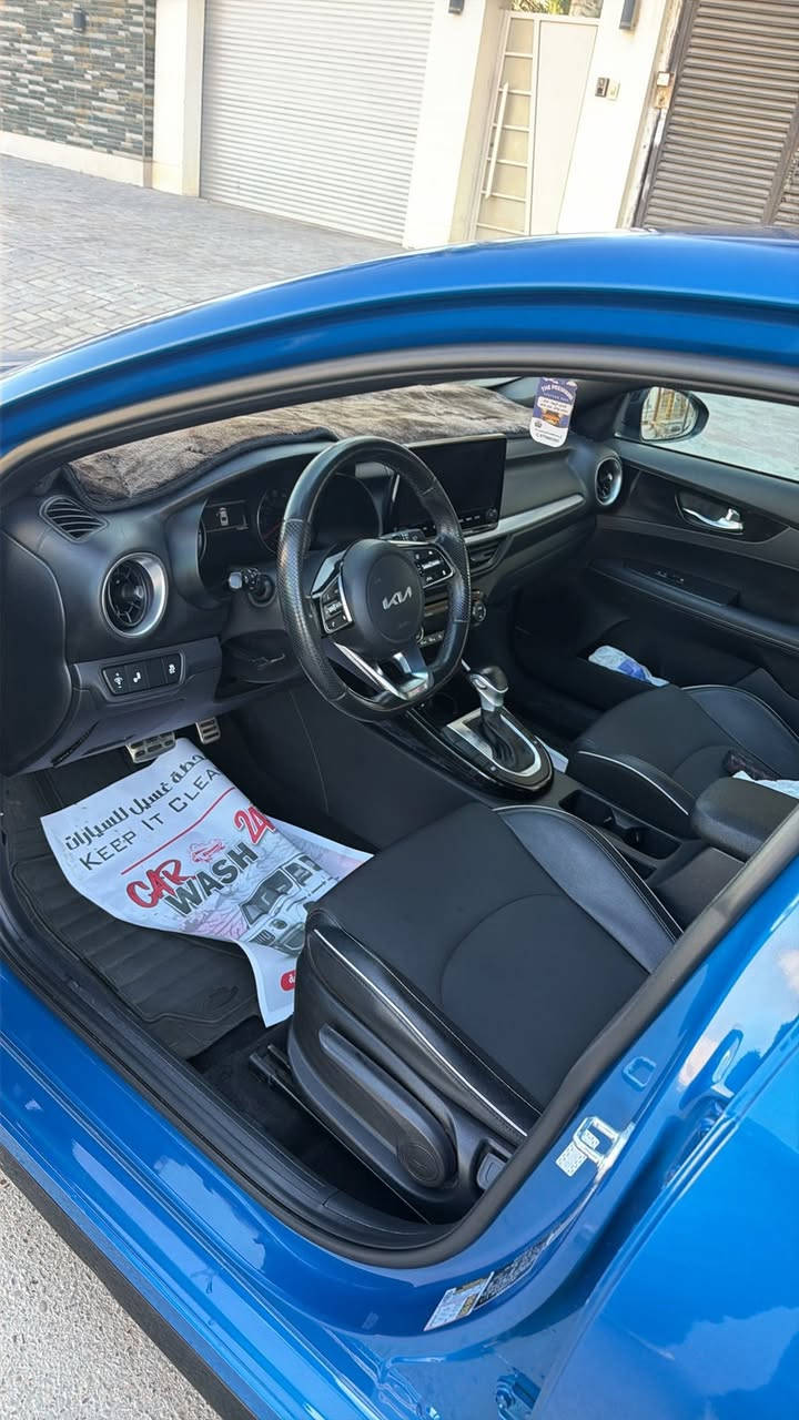 فورتي 23 للبيع السياره فول جيتي لاين محرك 2000الحادث مالتها مرفوق ايرباكات سليمه ماشيه 78 كيلو. مكاني بغداد الشعب السعر 150 
***********
