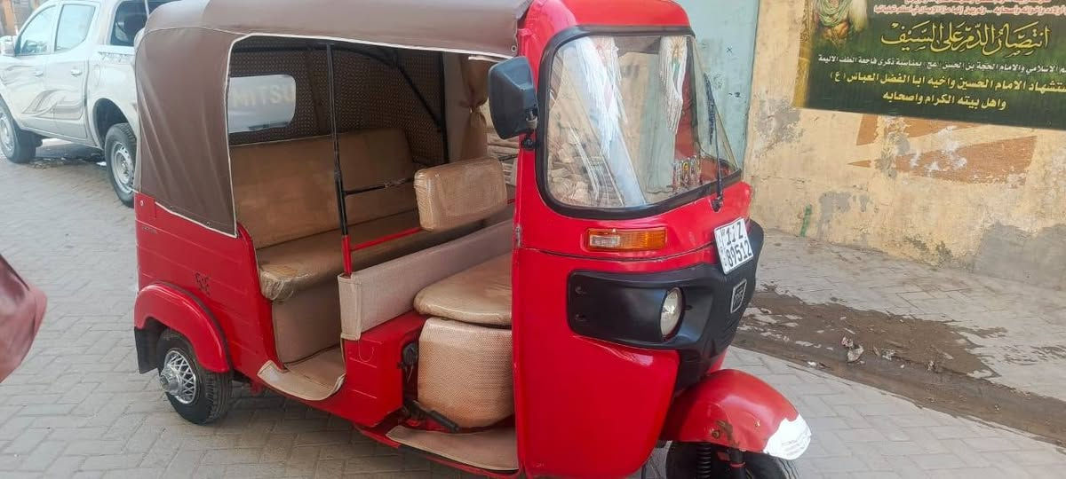 تكتك موديل 18 شهر 12 رقم سنويه نكليزي تحويل ثاني يوم كشر مصبوغ عام للجماليه   مكينه كير كلج اكسل مكفول مكينه مال 20 بيها تخم تاير ابو لحيه بيها كهرباء كامله اي نقص مابيها كبل لشارع ربع مذب عليها  مكاني  بغداد  فقط شراي يتصل  ***********
