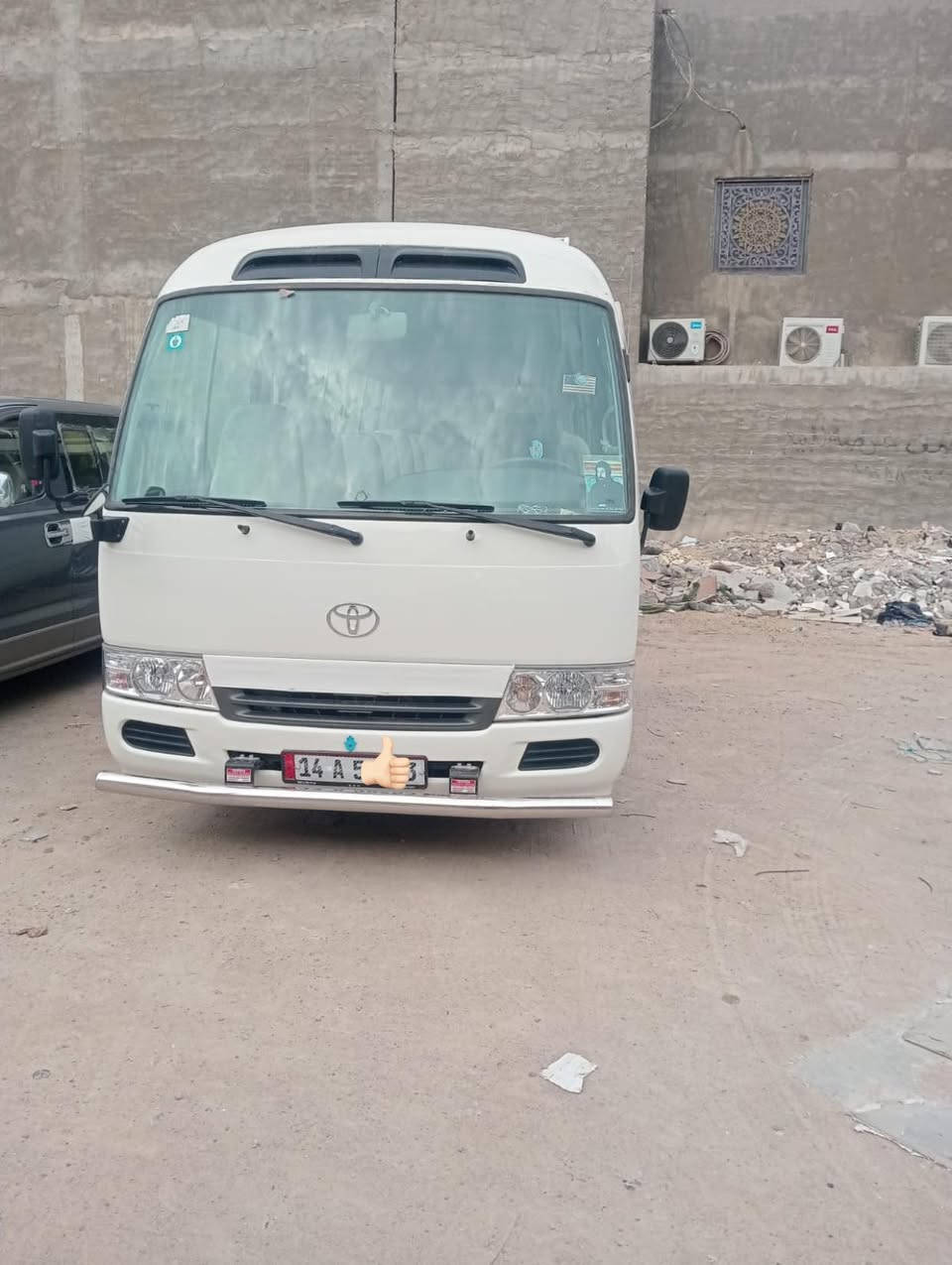 السلام عليكم كوستر للبيع مديل 2014مكينه كير اكسل كفاله تخم تاير تبريد صبغ بجم والصفحه الكصيره يم الدكمه وصفحه العبري وره الدبل بل ربع والباغي كفاله عامه رقم بصره إنكليزي بسمي السعر 325وبيها مجال قليل مكلف بل نشر رقم راعيها ***********
