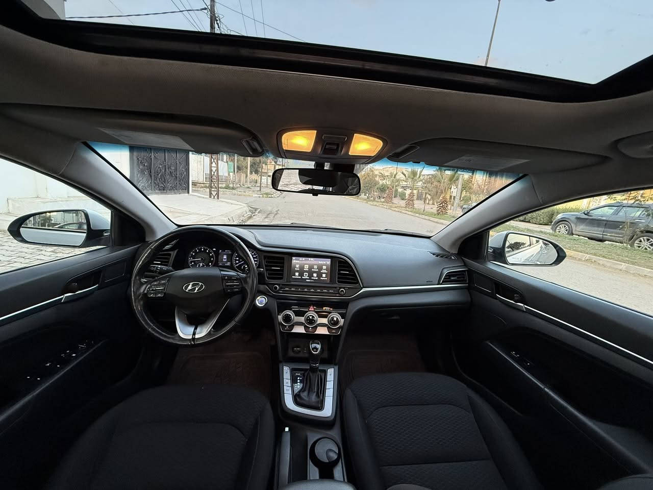 سيارة النترا وارد امريكي 2020 
فول موصفات واحد على واحد 
شرط كير محرك مامفتوحه صدر امامي خلفي جاهزها اربعه تايرات جددت تحويل مباشر داخله كلين وعارض صور كارفس بيها كارت كد كف وباقي كفاله عامه سعر 157 
***********
