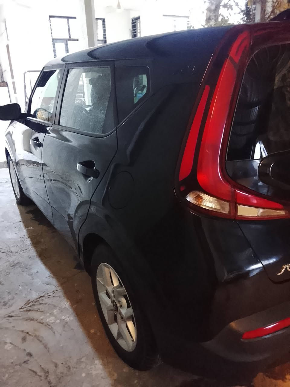 سول 2020 S گير AT
#گير AT 6 نمر
#مكينة 2000 دوش مكفولة من الفتح ومن الراجز
#مواصفات S ام الرادارات رادار امامي وجانبي ورادار خلفي
#قيادة ذاتية مع تحديد مسار
#نقطة عمياء بالمري
#توقف ذاتي عند الرجوع عند وجود حاجز او جسم
#فول تحكم ستيرن مع حاكية وكروز سرعة
#شاشة بلاد تدعم ابل كار بلي واندرويد اوتو
#كامرة دوارة بلاد
#مود درايڤ سبورت ونورمال
#ويل ١٦ مع تخم جديد وحساس ضغطpsi
#تبريد تدفئة بلاد
سيارة حادثهه بسيط وموجود سونار رقم بغداد انگليزي 
مكان بغداد رصافة

سعر 125 وبي مجال
اتصال
 ***********
