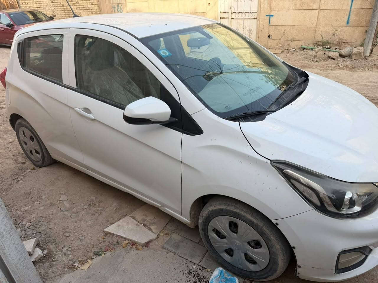السلام عليكم شفروليه سبارك موديل ٢٠٢٠ محرك ١٤٠٠ وارد خليجي ما بيها حادث فقط نصف البنيد مصبوغ مو حادث رقم بغداد حديث مشروع وطني تبريد وحدادية كاملة***********

