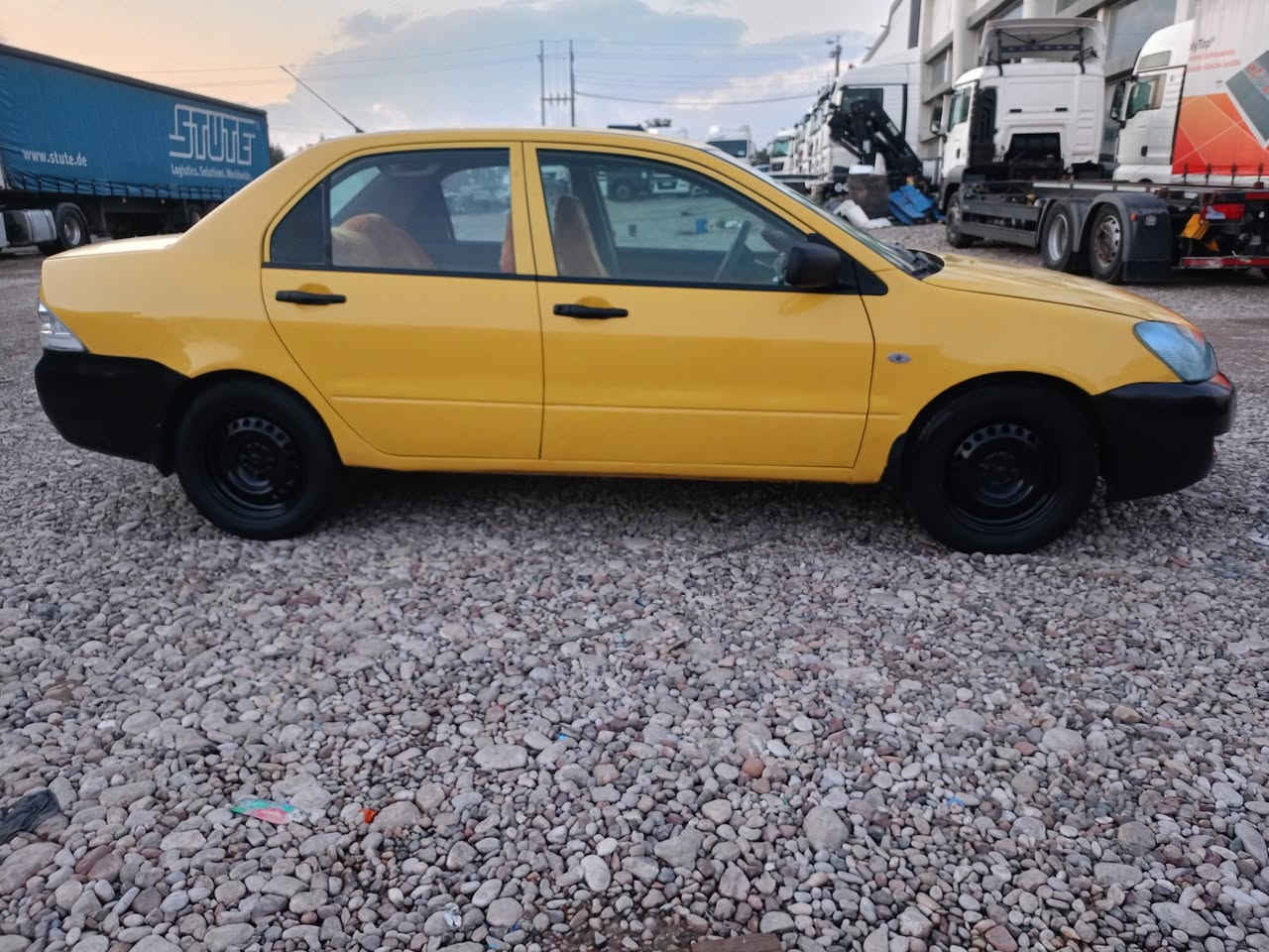 لانسەر 2011
ڕەقەم ئەڵمانی سەنەوی جنووب 
گێڕو مەکینەو تەبرید و گەرم
سەدرو هەموو شتی بەشەرت
شەرتی ئەوەلیاتو حاسیبە
46 گەڵا
***********
تکایە گەر موشتەرینیت سەرمان مەئێشێنن
