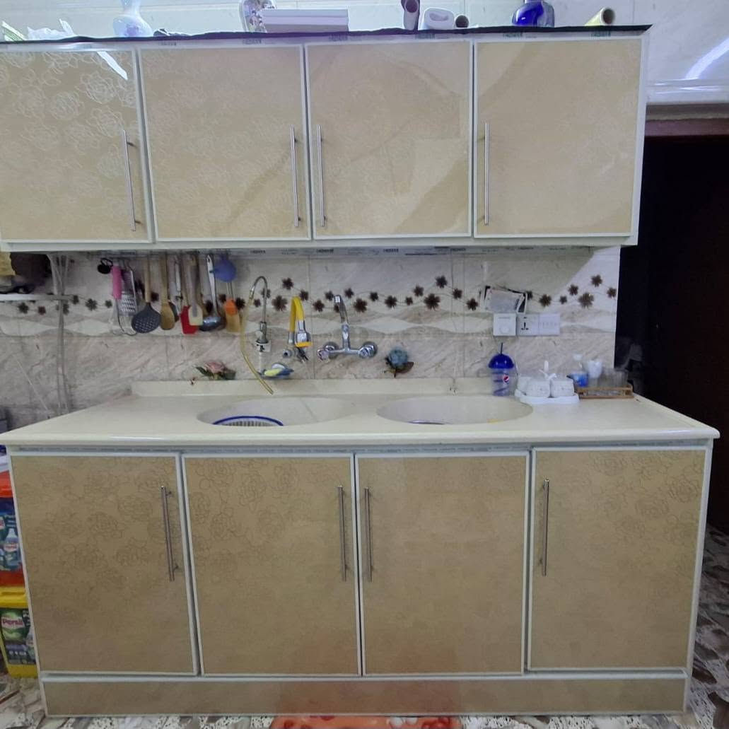 السلام عليكم كاونتر للبيع سعر 350 الف كاونتر اخو الجديد استعمال شي بسيط  وبي مجال بغداد حي الجهاد


**إذا كنت صاحب هذا الإعلان وتريد حذفه لأي سبب، رجاءا أرسل رسالة إلى الدعم الفني**