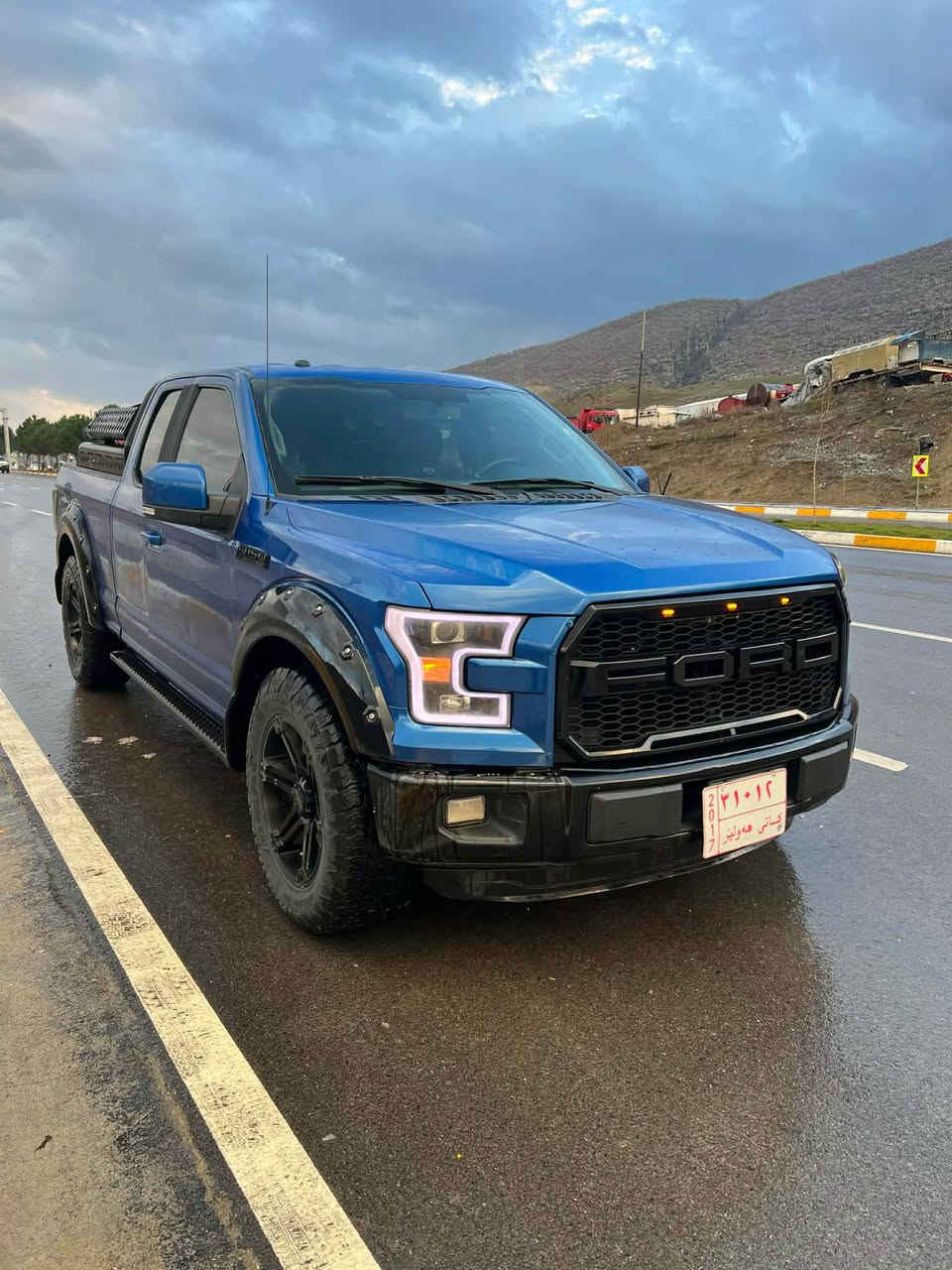 فورد ف 150 مةنةفيست اصلي ساغ
كامل كرايتة راپتةر 
مةكينة٣٠٥مةرغوب
گيرومةكينةبةشةرت 
ليدران و دةعمي نية بةشةرت 
لوك لوكة سةيارةكي نمونةيةلةجواني 
يةك دينار مةصروفي تيدا نية
بةشةرتي هةمو شتيك دةفروشم 
سعري ١٣٥كةمةك مةجال
***********
شوين سوران مرغصور, أربيل
