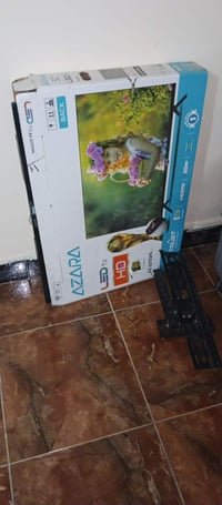 بلازما • ٣٢بوصة • نضيفه