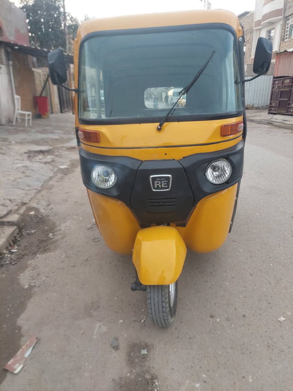 سلام عليكم تكتك 20 مصبوغة عام جمالية تكتك كاملة مكينة تجفيت جديد شركة ب6250 وبيها مجال حك الجية رقم بغداد ***********
