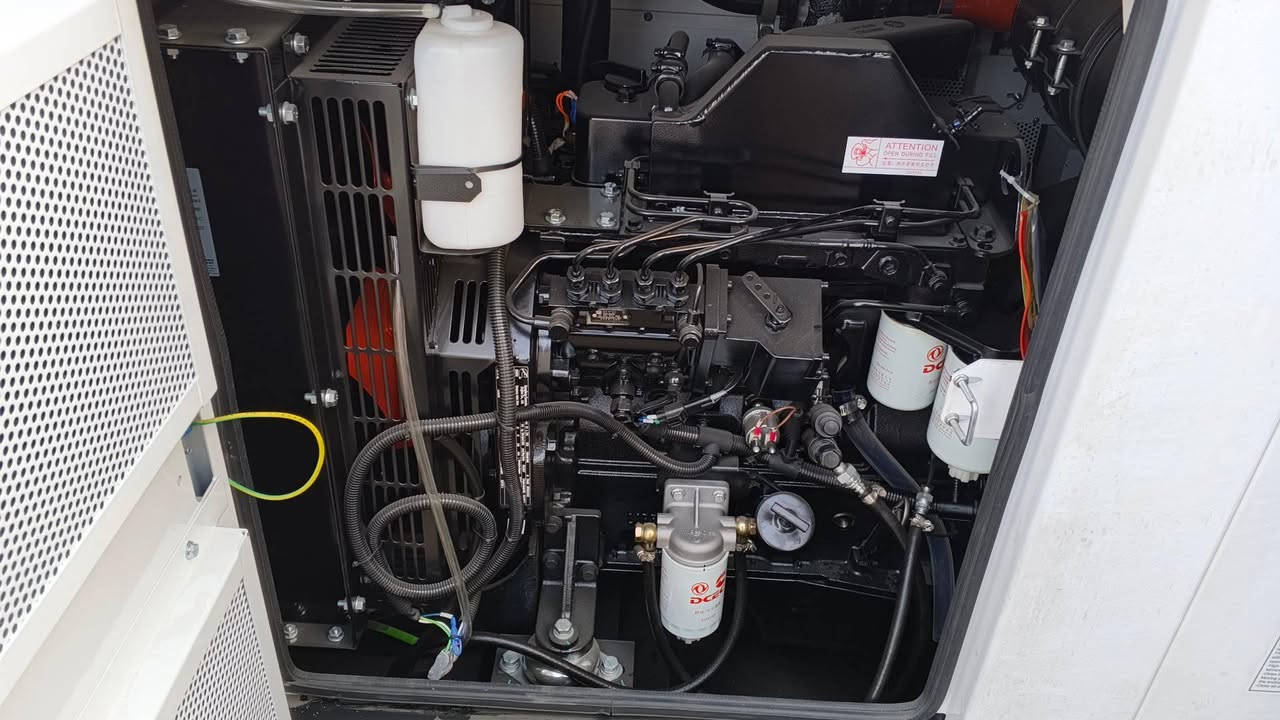 مولد قدرة 60kva محرك كمنز أمريكي تجميع الصين كاتم

1 حجم المحرك 4بستم 
2 رأس التوليد ستام فورد بريطاني 🇬🇧 المنشأ الأصلي 
3 سوبر جارج 
4 شاشة DSE بيرطاني 🇬🇧 المنشأ الأصلي 
4 تبريد ماء راديتر 4سراوات حجم كبير موديل حديث 2026
5 مع خزان داخلي حجم 80لتر 
6 مع شاحن بطارية 🔋 
7 مع جهاز قاطع دورة 
8 ضمان 1سنة أو 1000 ساعة عمل 

للأستفسار والحجز الأتصال 
*********** واتساب 📞 

العنوان الكرادة ساحة 52 مقابل مسبح الأرثوذوكس 
تتوفر جميع الأحجام بغداد, العراق
