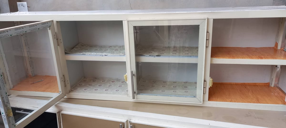 السلام عليكم 
كاونتر للبيع تزكام  ثلاث قطع سنك متر و كاونتر مترين مع ملحق مترين سلة خاصة للمواعين تفصال المنيوم سعودي فصال تركي استعمال قليل  العنوان ابو منيصير


**إذا كنت صاحب هذا الإعلان وتريد حذفه لأي سبب، رجاءا أرسل رسالة إلى الدعم الفني**