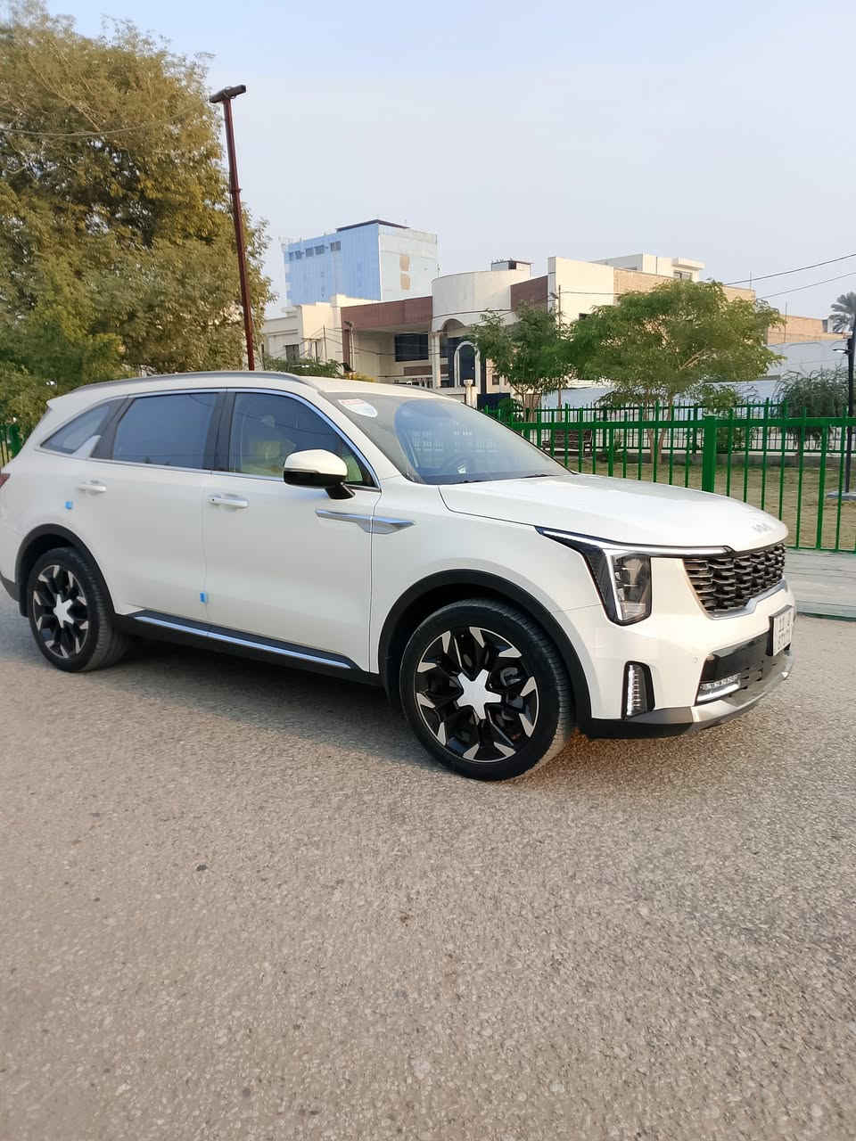 سورنتو 2025 خليجي 
علمآ السياره ضمان الدوليه رقم بغداد

دبل كامله
داتا شو 
حساس ماسحات
رادارات
دبل لد
كفاله عامه
كير ماوس
جنطه شفط
محرك 6
ويل 20
حساس تاير
بلاجكتور خلفي امامي 
داخل 16الوان
مقاعد 4كهرباء
لد نهاري
رقم بغداد دولي

اي اسفستار
***********
السعر 335
رجآ المو شراي لا يتصل
