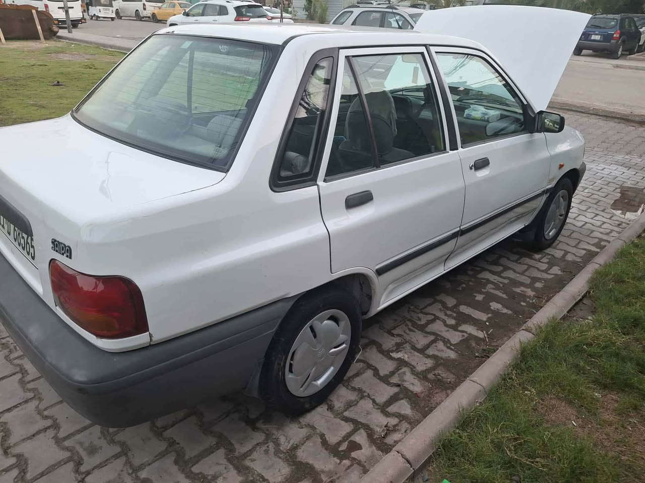 السلام عليكم سياره مديل2010 سياره لا صبغ ولا ضربه ولا تبديل سياره خير من الله مكينه كير تخم تاير ما أذب عليه ربع قفل قفل من الأخير 38 مكانيه بغداد الرحمانيه ***********
