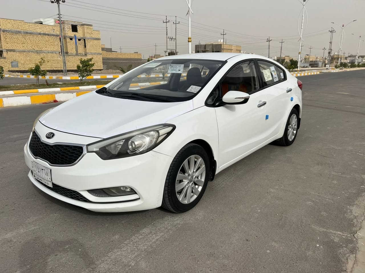 السلام عليكم رمضان كريم 
كيا سيراتو 2016 وارد خليجي مكفولة ضربه وصبغ وتبديل وشخط عدا الدوسة طخه حره ب اسمي مداور ثاني يوم مكينة 1600دوش مامفتوحة نص فول شاشه كامرة دواره اشاير مري دواخل صاج 
جاهزه حداده وتخم تاير تبريد احلا من الصور السيارة ماشية 200 حقيقي جرس دك 120 
السعر:133 وبيه مجال ترهم مراوس
مكاني:الناصرية مركز 
*********** واتساب
