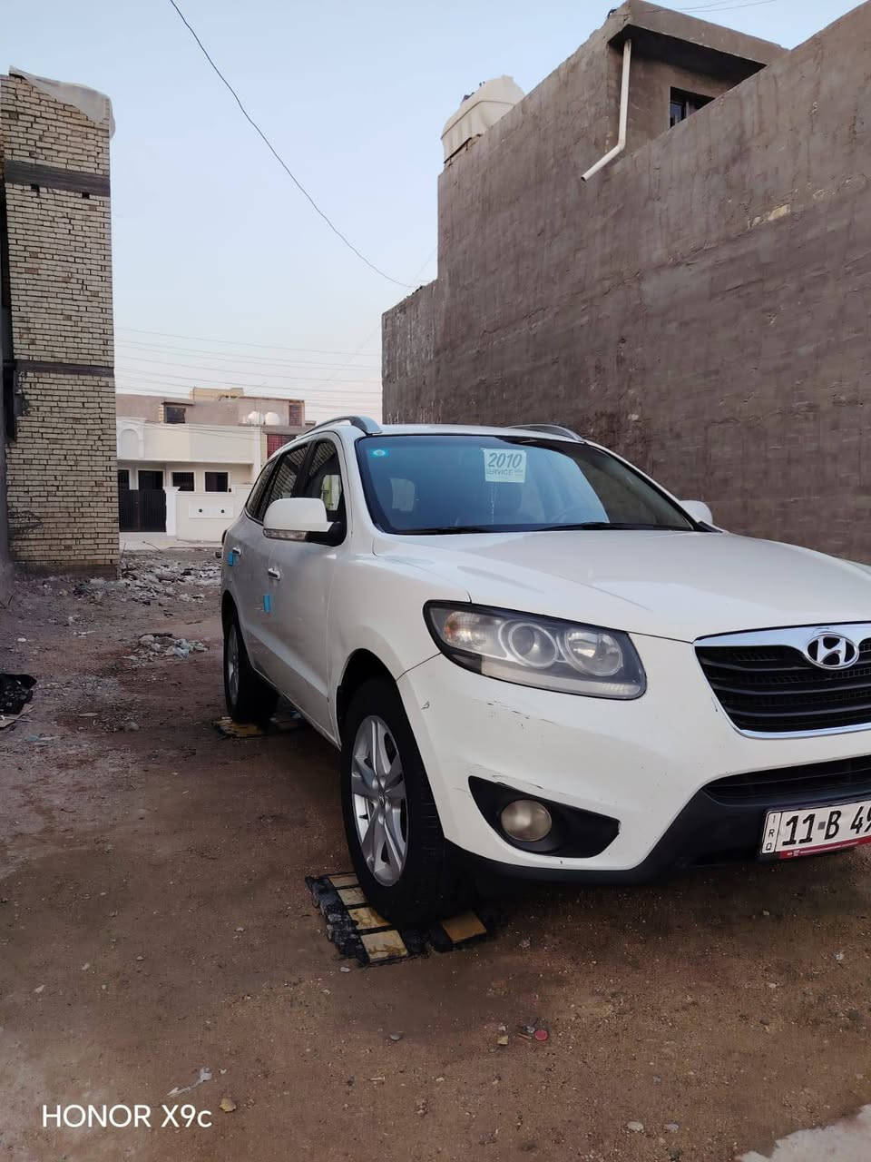 السلام عليكم سنتافيا 2010 خليجي للبيع فقط مواصفاتها فتحه شاشه كبيره كشنات جلد 7 راكب تبريد 3 قطع أشاير بلمري مكينه 6 سلندر السياره جاهزه مكينه وكير وحداديه وتخم تاير وتبريد كله جديد مابيه قطره صبغ بس بيها طخات بصفحه العبري وطخه بلجنطه الباقي كفاله من كلشي السعر143 وبيها مجال / مكاني بغداد الدوره للستفسار ‭***********
