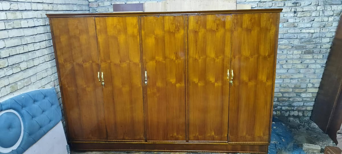 كنتورابو ٥ صاج وميز مرايه وزاويه متواجد علخاص اكو توصيل رقمي ***********ابو جود سعره ٢٥٠ قفل كاملات صبغ تلميع جديد يدات جدد قفاله جدد
