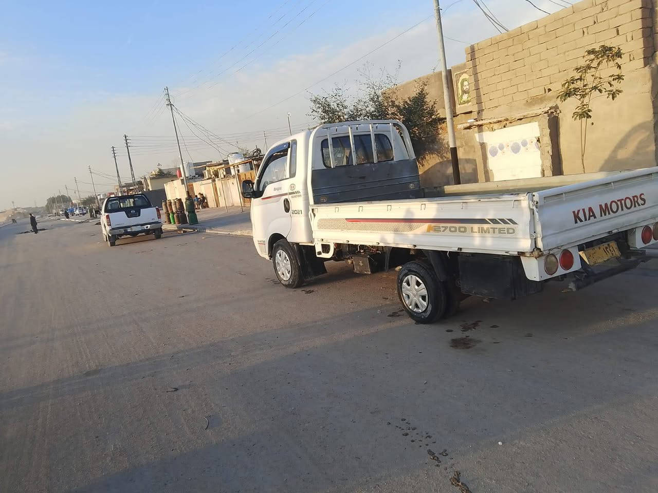 كيه بنگو 2006 رقم بصرة مكينه وكير وشاصي جدد مصبوغه شرعي بل بصرة ماواصله اتكفلك اصوليات فقط السعر 45 وقابل للمراوس فونتيره عنوان بصرة رقم التلفون ***********
