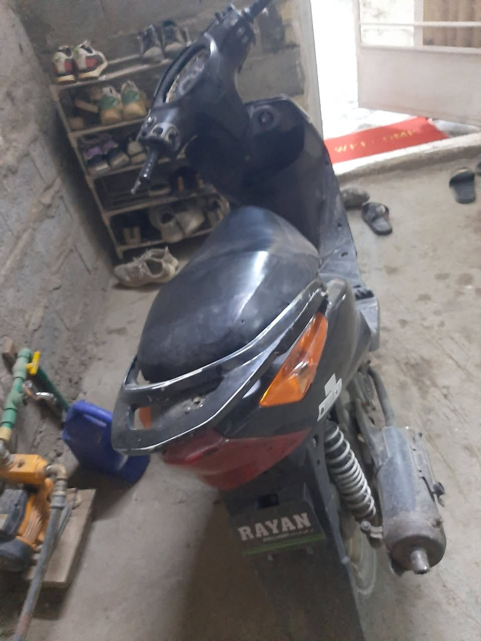 السلام عليكم دراجه 140 سلف هندر كلها شغاله كهربائيات ازياء سياحيه سعره ب 500ل اريد اتصل على هذا الرقم***********
