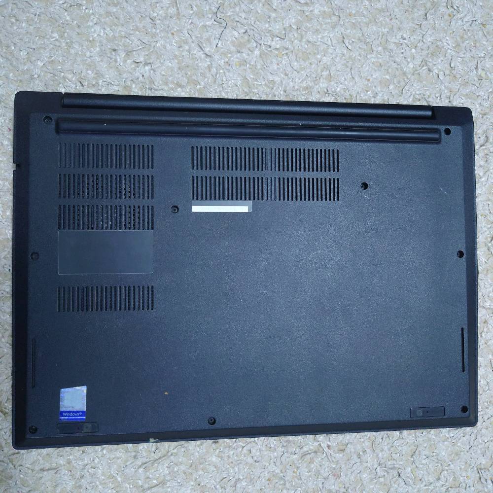 لابتوب لينوفو مناسبة للالعاب والبرامج والدراسة للبيع مستعجل 