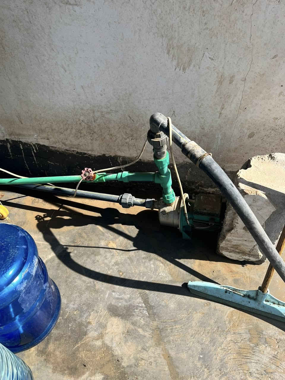 محطة ماء للبيع الموقع ناحية الرشيد
المواصفات
1000 لتر في الساعة
ايطالية
خزانات ماء 5000 لتر + 3000
ماطور غذائي للهوز

للاستفسار اكثر 
***********
