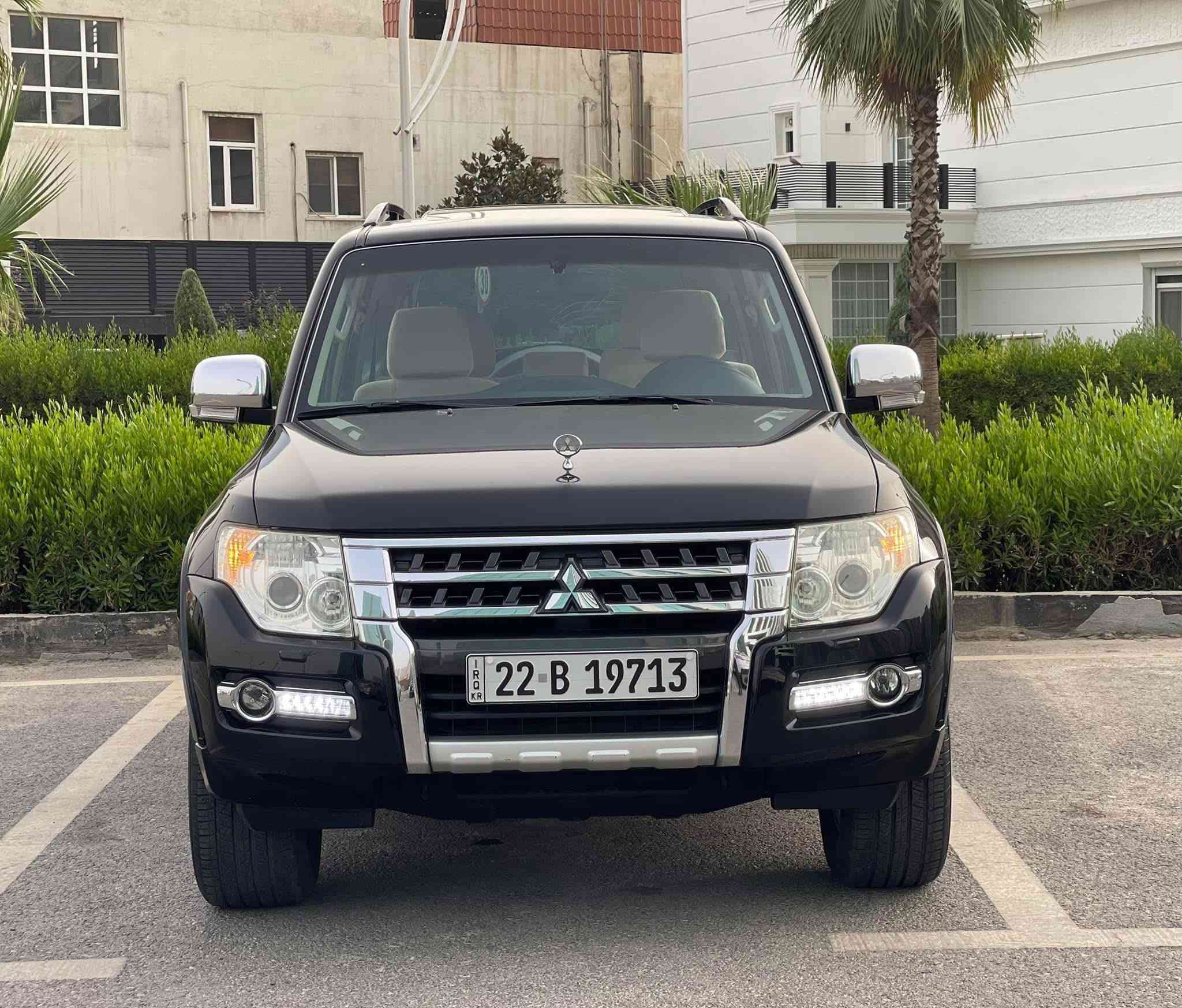 السلام عليكم
باجيرو حبتور 2015 سياره جديده وخير من الله ماشيه 115 وقابله للزياده 

رقم اربيل انكليزي باسمي هزه جديده بشهر الواحد سويه 

مواصفات الحبتور معروفه فول واحد عله واحد 

سياره بيه ملاحضه بسيطه بيه جارد اثر بوليش كوسره بالجاملغ الايسر مقدار اصبع 

السعر 183 ورقه وبيه مجال 

الاستفسار / ***********
