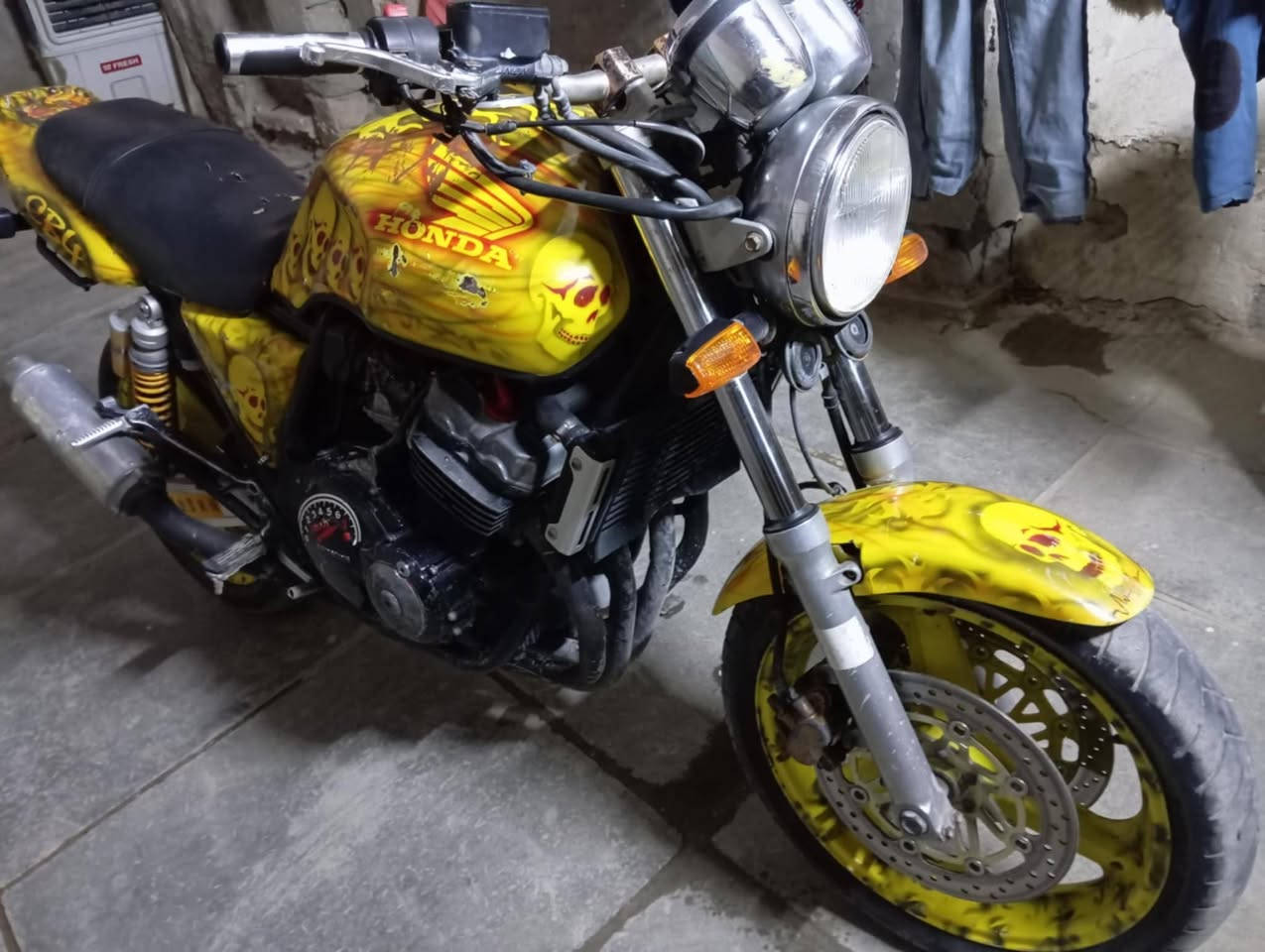 *********** للبيع مقفوله اوراق دراجه حلوه مكان الحمزه الشرقي
