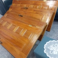 ابواب خشبية • ٩٠×٢٫١م • بابل