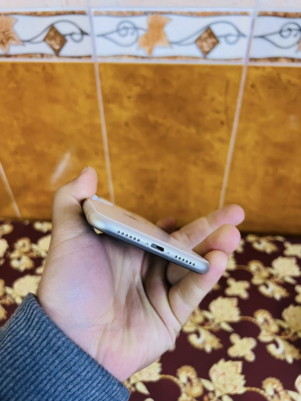 ايفون 11 عادي
ذاكره 64 بطاريه 100 تك سيم ابيض
مامفتوح مايعبر هوا سعرو 225 الف
***********
